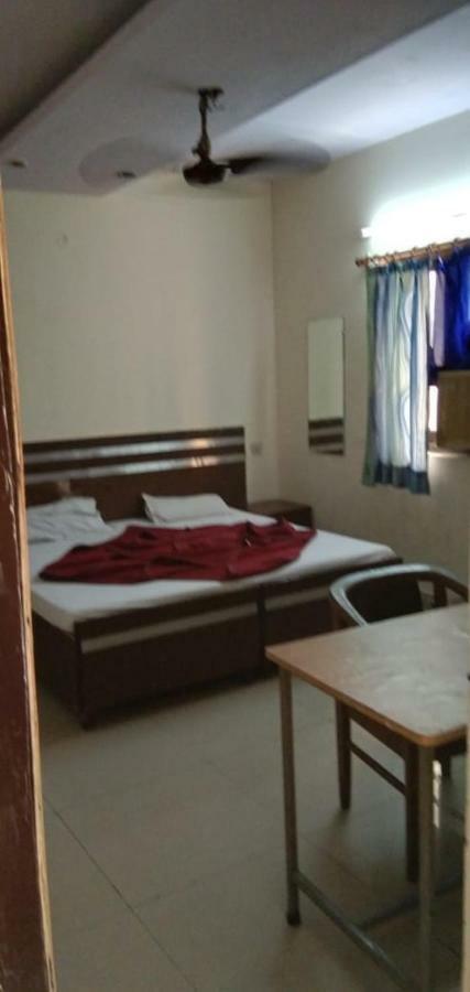 Hotel S P 뉴델리 외부 사진